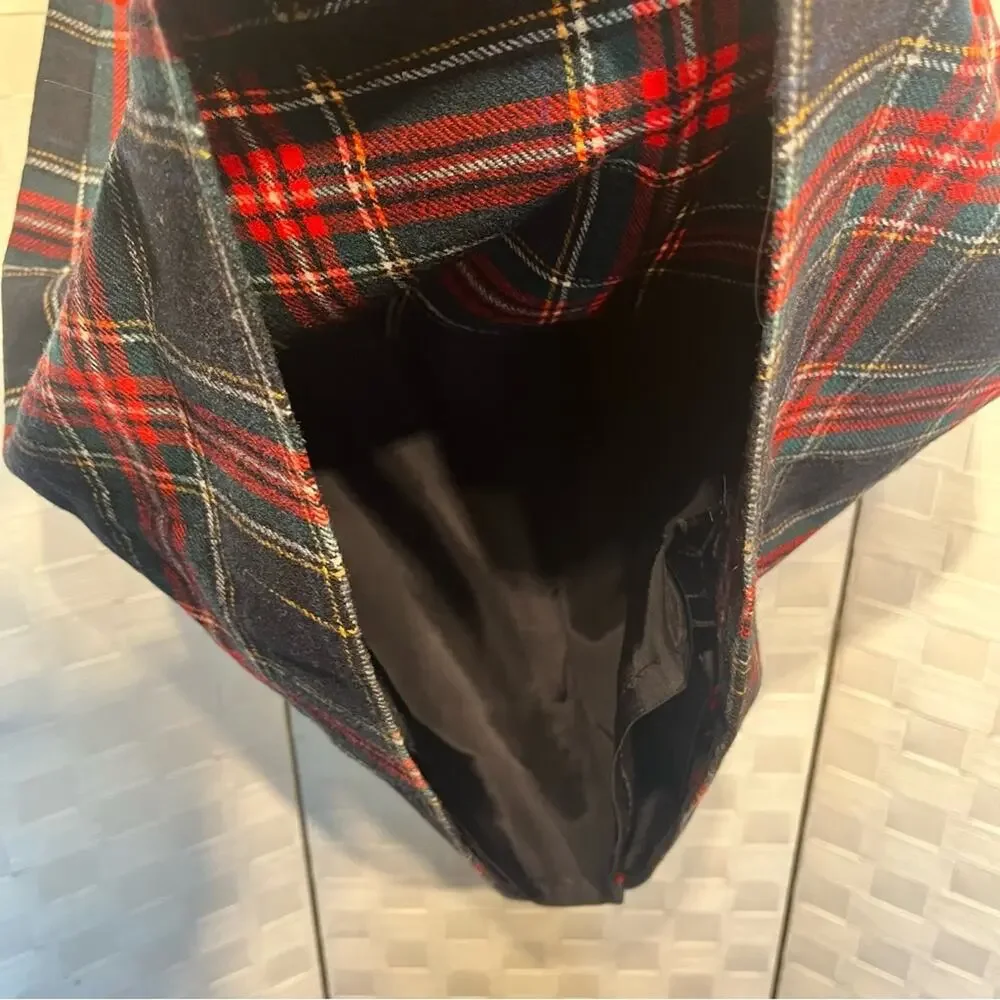 Pendleton Vintage 100% Wool Lennox Red Tartan Plaid Skirt Size 10 P USA Made